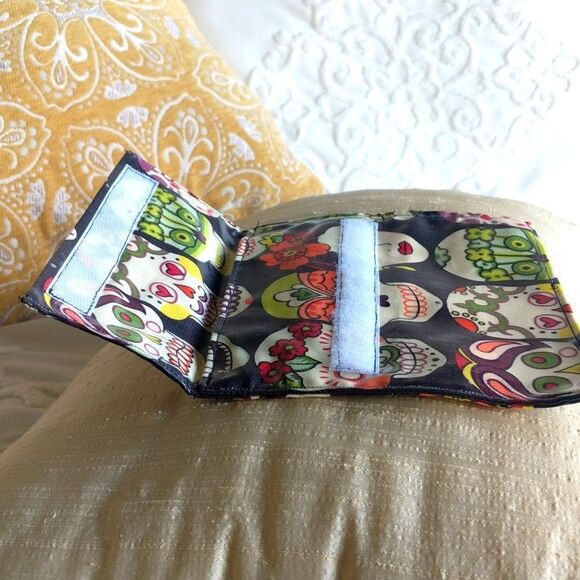 Day of the Dead Vinyl Clutch - Picture 10 of 12